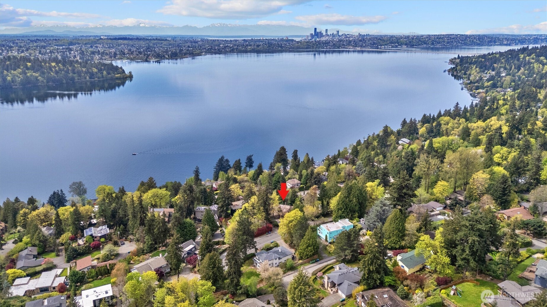 4725 W Mercer Way , Mercer Island, WA 98040-4332