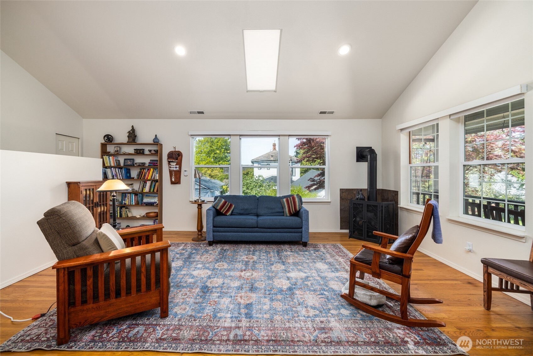 412 Jefferson Street , Mount Vernon, WA 98274