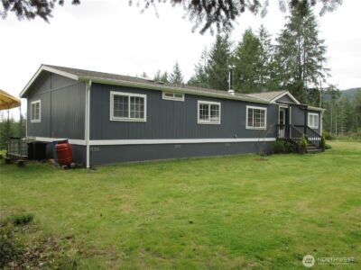 2250 Lost Creek Ln NW NW, Bremerton, WA 98312 - Photo 2
