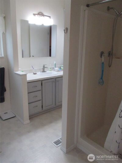 2250 Lost Creek Ln NW NW, Bremerton, WA 98312 - Photo 32