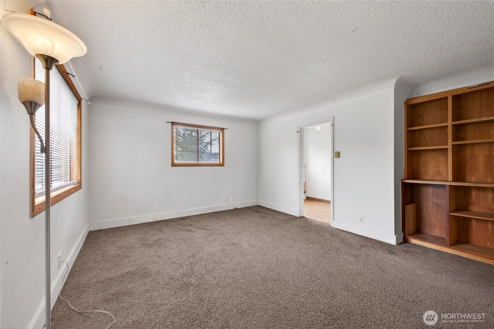 6515 E E Street , Tacoma, WA 98404