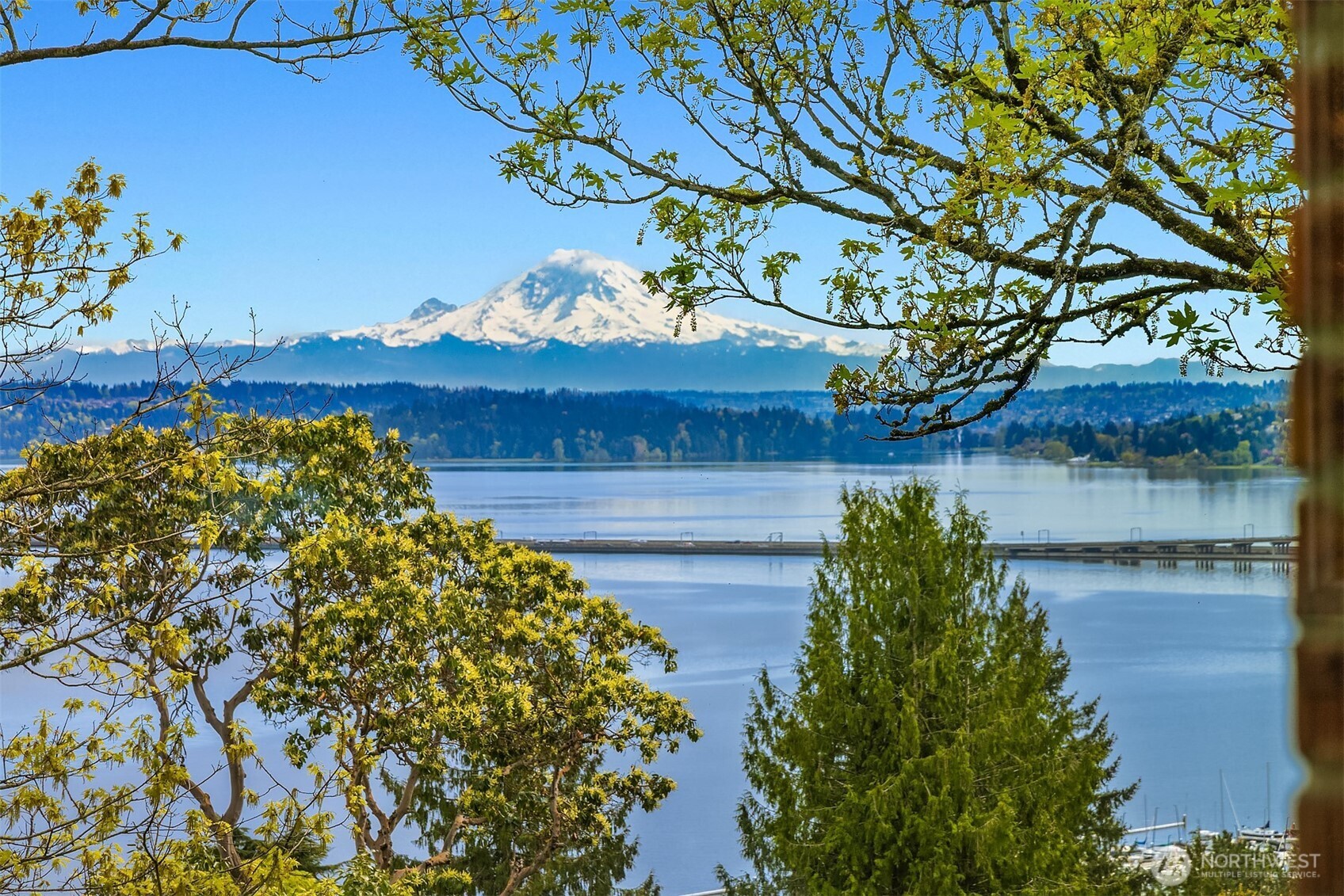 412 36th Avenue , Seattle, WA 98122-6416