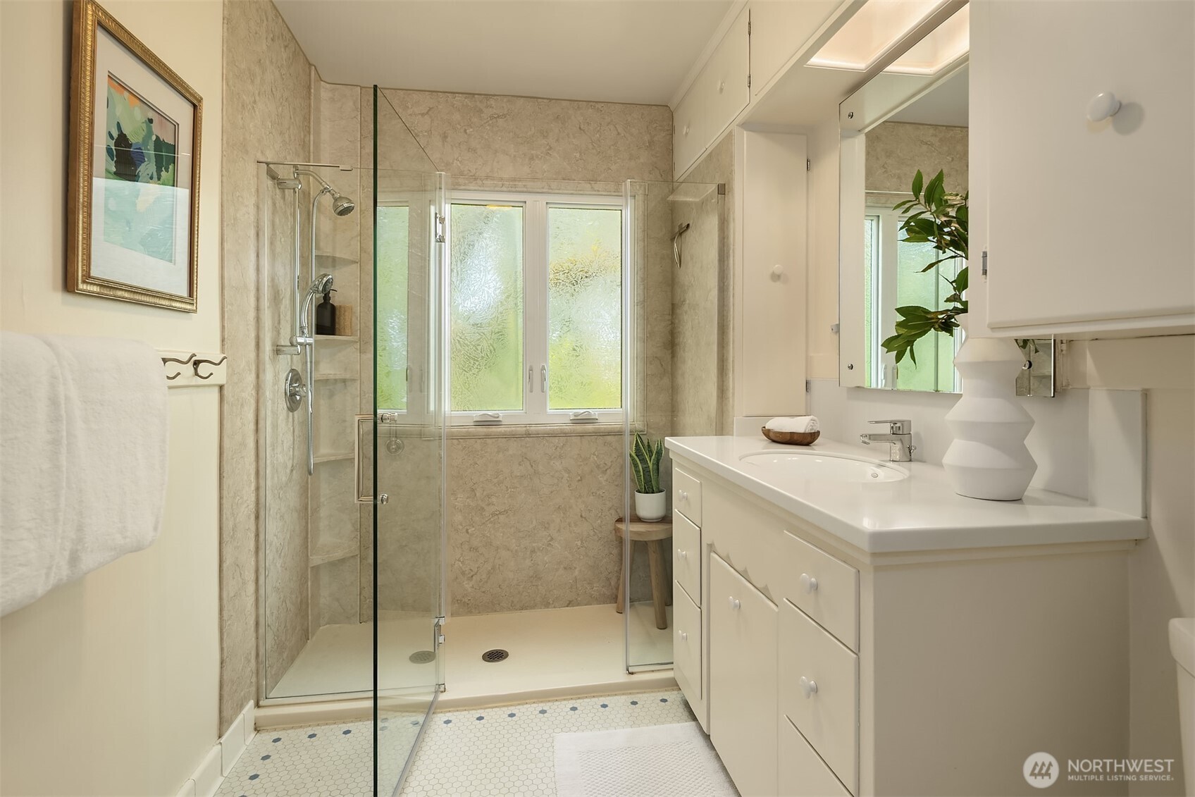 412 36th Avenue , Seattle, WA 98122-6416