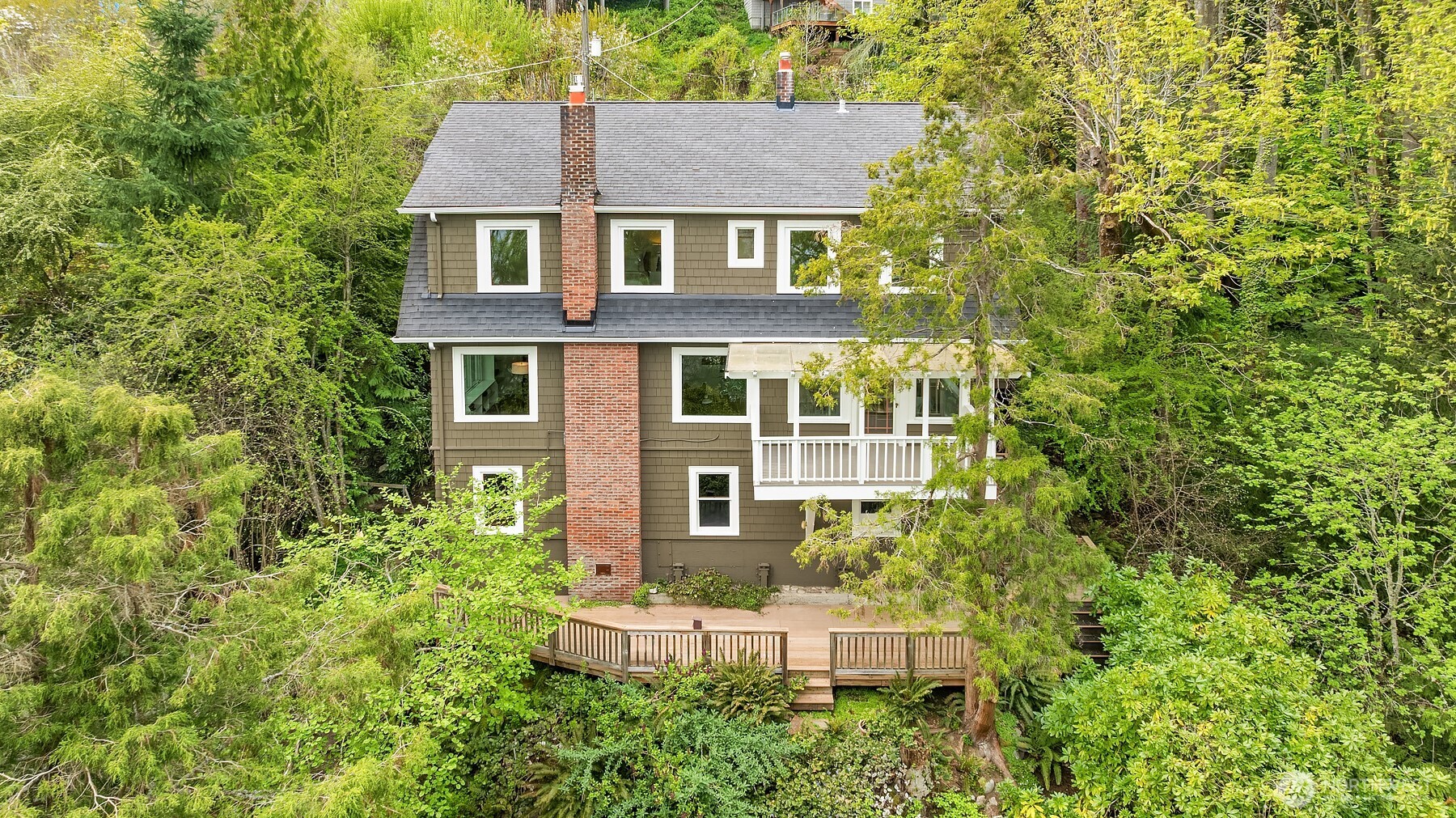 412 36th Avenue , Seattle, WA 98122-6416