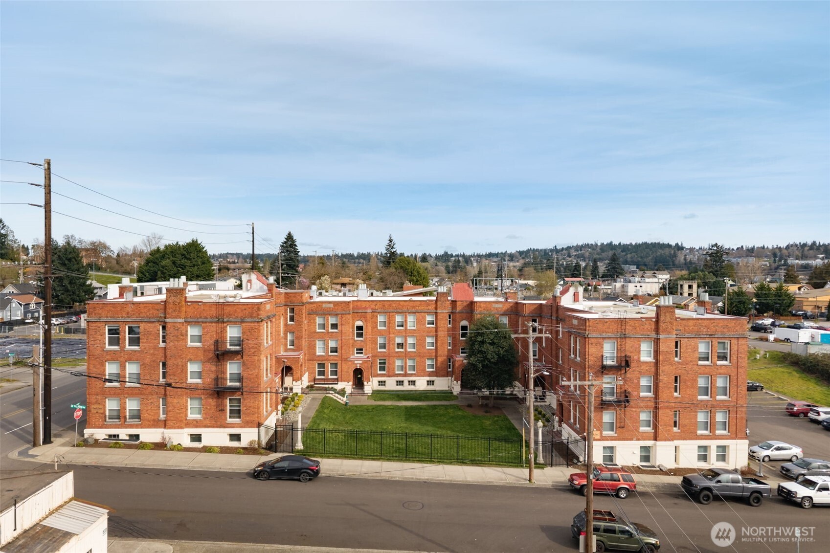 834 ML King Way Drive , Bremerton, WA 98337