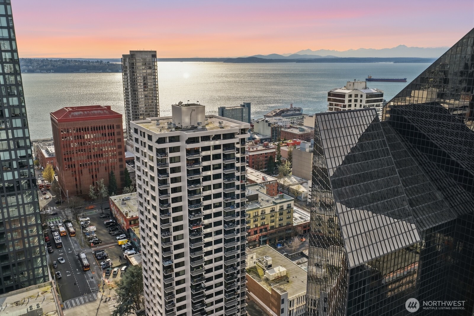 2100 3rd Avenue #2601, Seattle, WA 98121