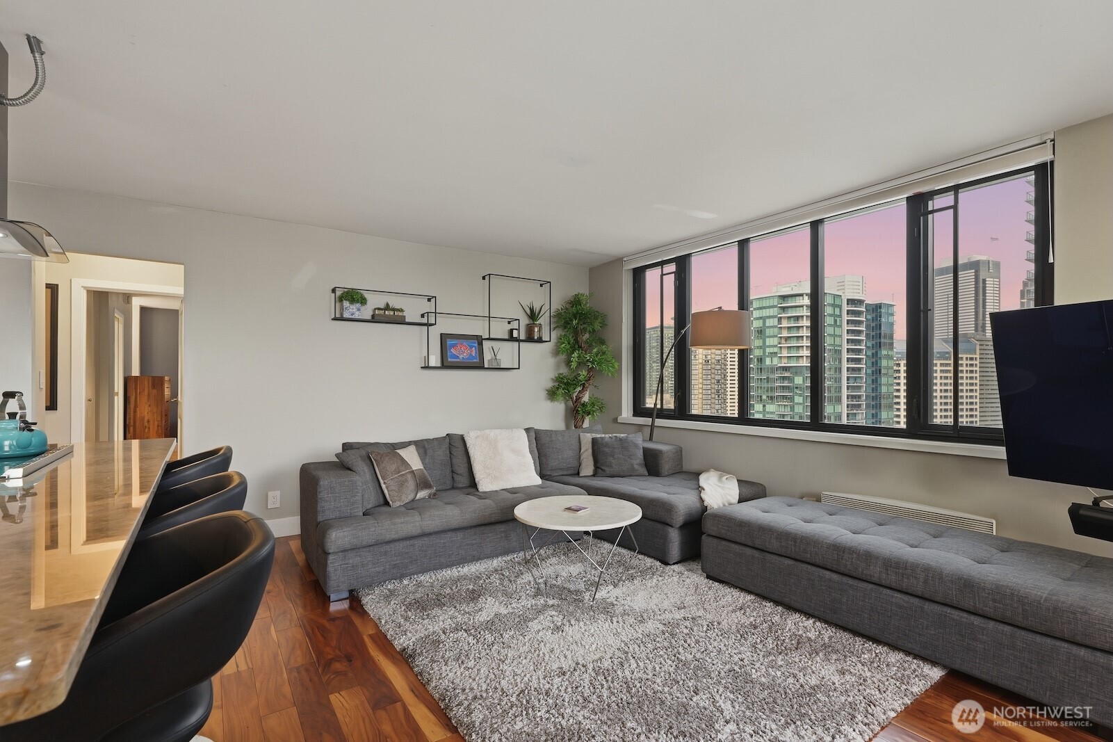 2100 3rd Avenue #2601, Seattle, WA 98121
