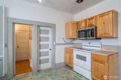 105 W 5th Avenue , Ritzville, WA 99169 - Photo 9