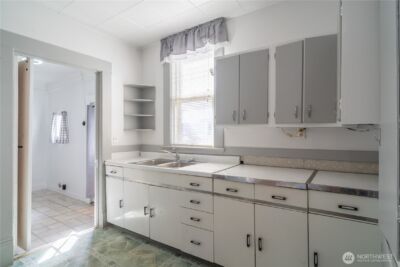 105 W 5th Avenue , Ritzville, WA 99169 - Photo 10