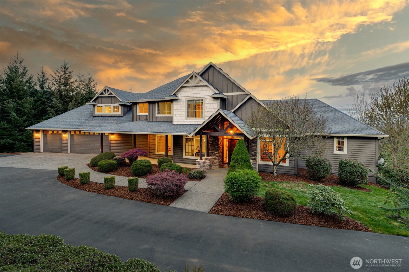 200 Pineridge Drive , Woodland, WA 98674