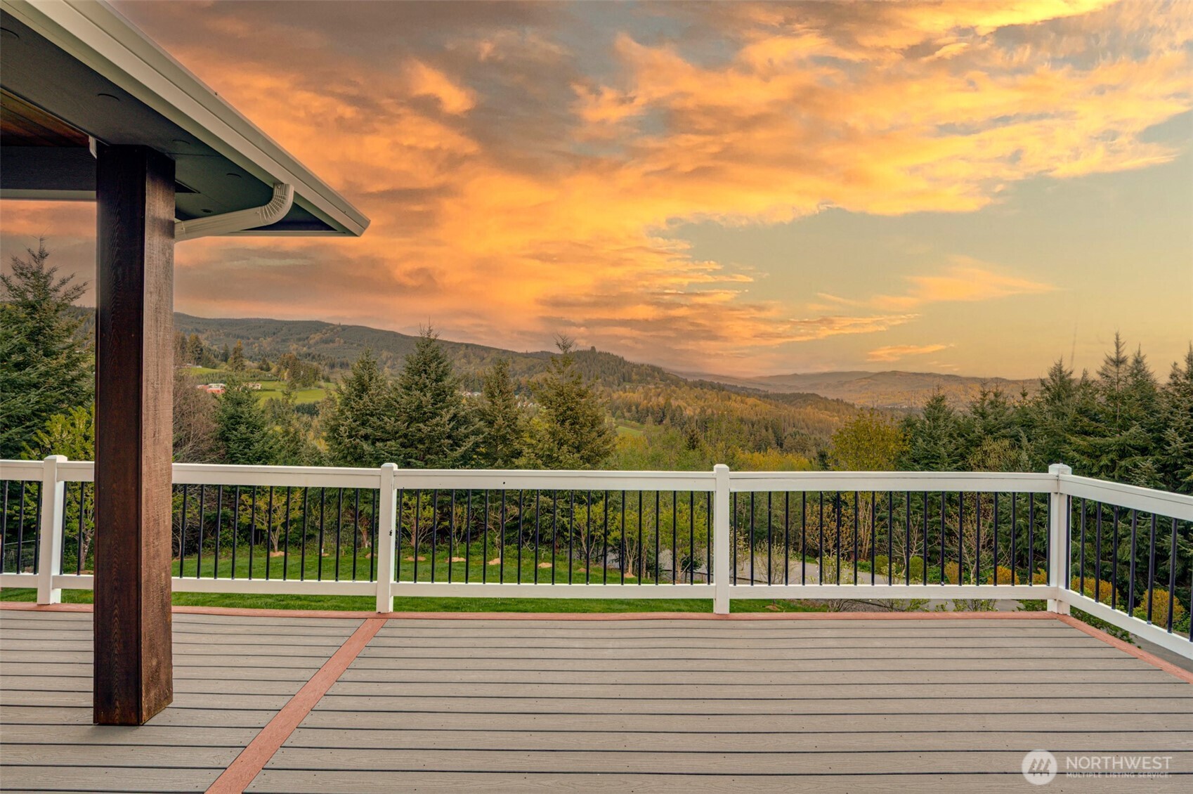 200 Pineridge Drive , Woodland, WA 98674