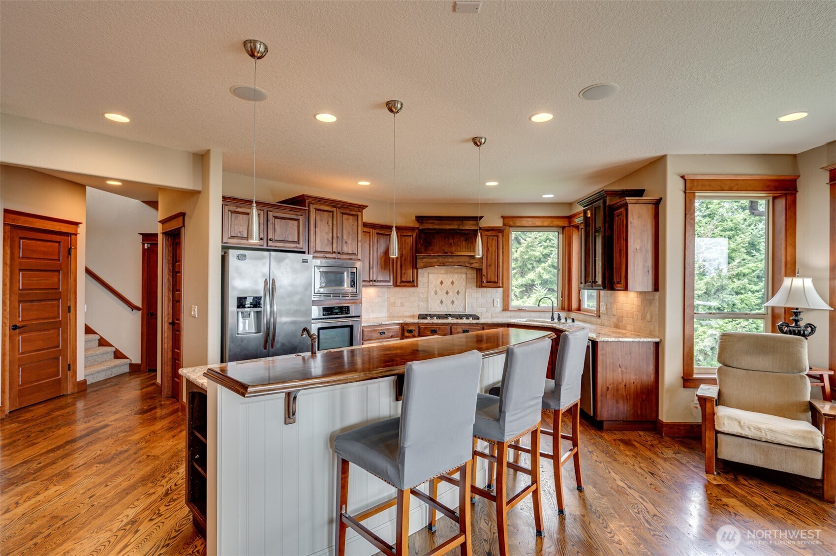 200 Pineridge Drive , Woodland, WA 98674