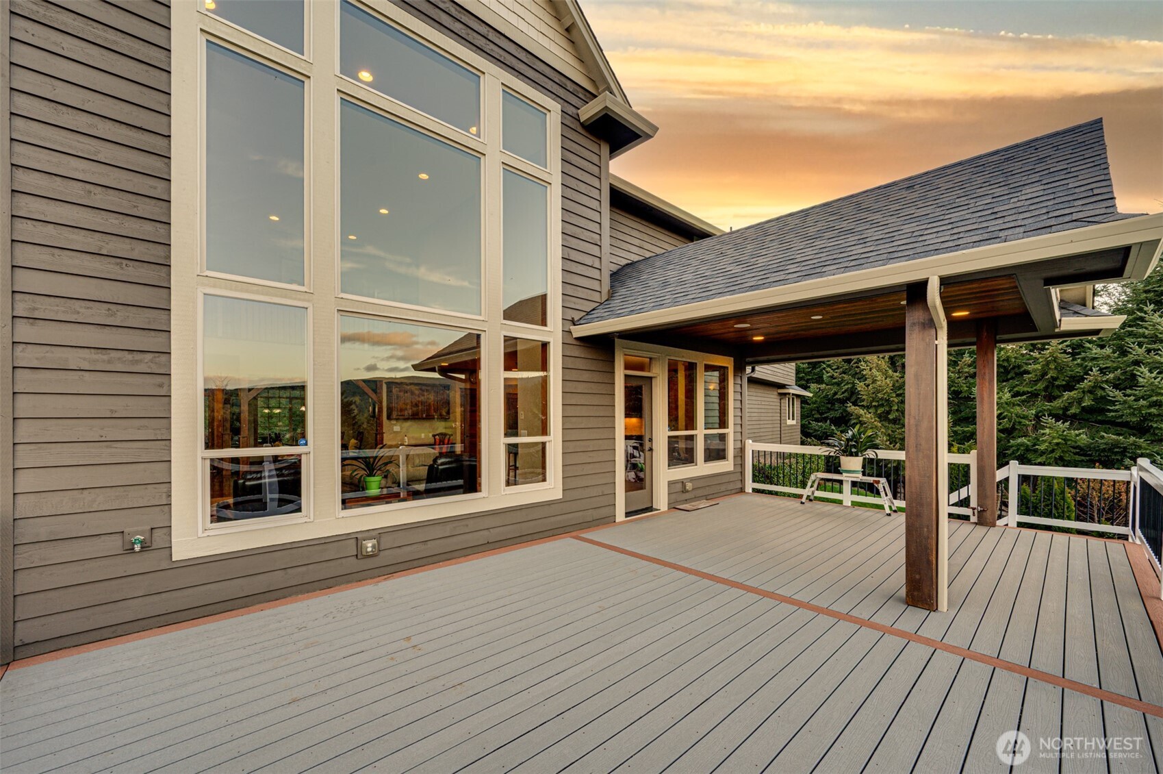 200 Pineridge Drive , Woodland, WA 98674