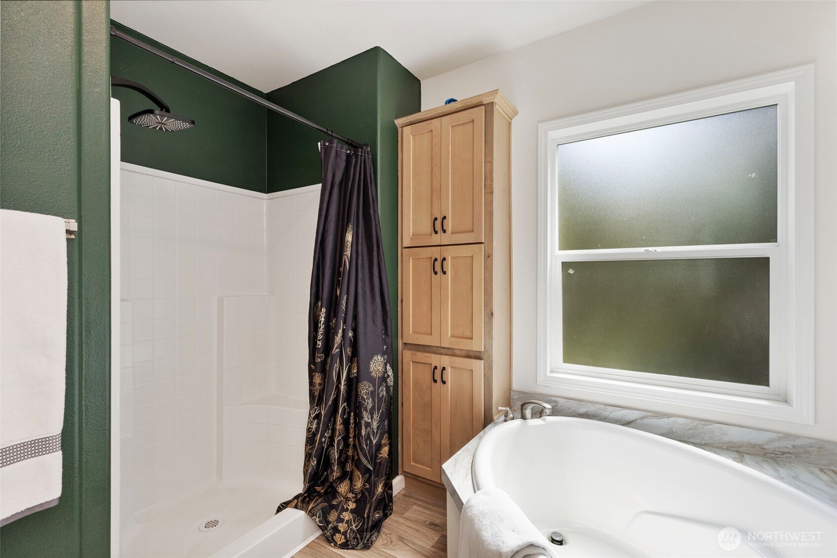 31571 Night Owl Avenue NE, Kingston, WA 98346