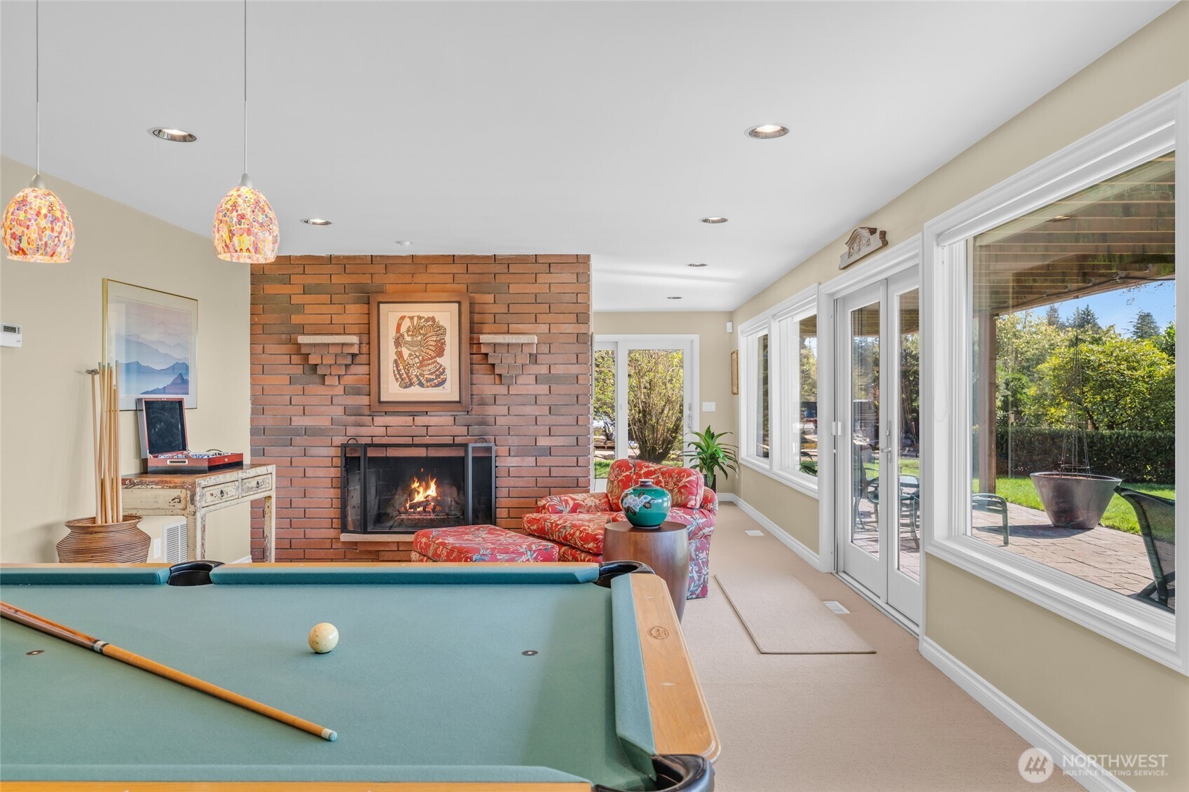 6749 82nd Avenue SE, Mercer Island, WA 98040