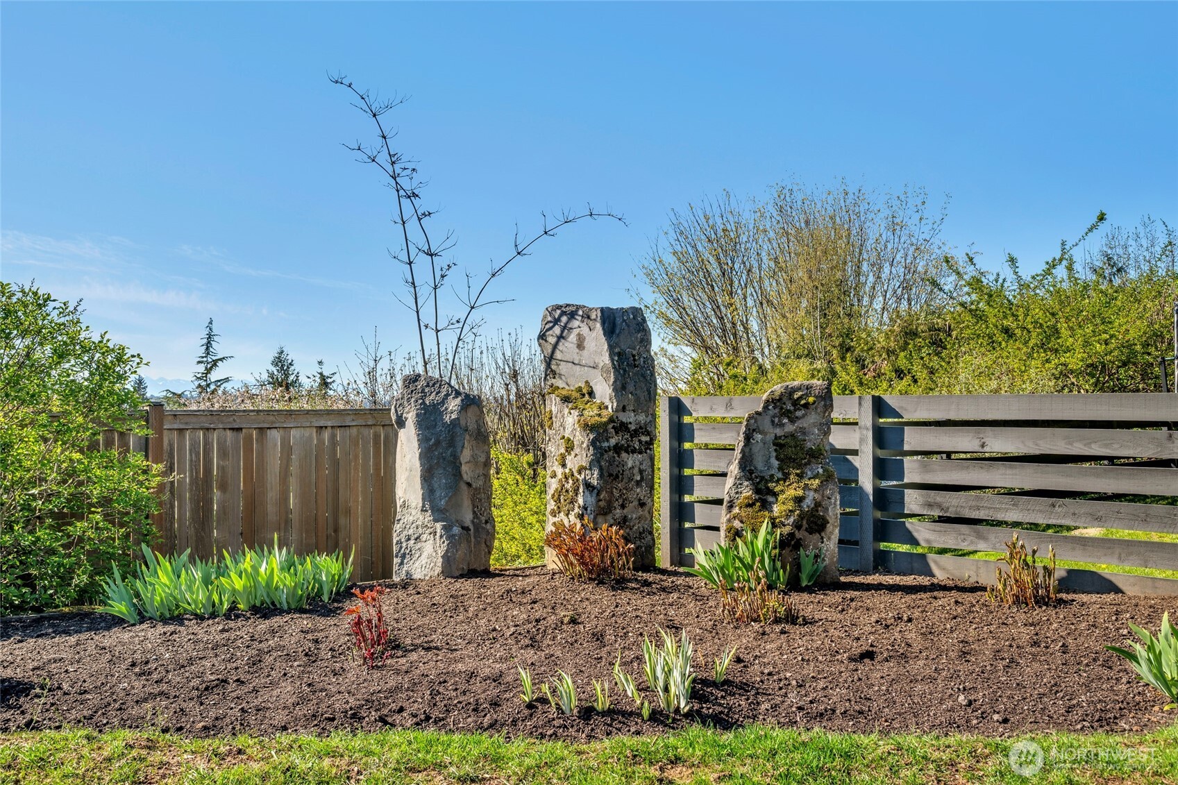 6749 82nd Avenue SE, Mercer Island, WA 98040