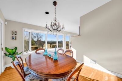 6749 82nd Avenue SE, Mercer Island, WA 98040 - Photo 6