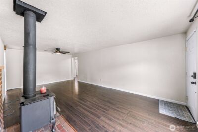 916 Jennings Street , Sedro Woolley, WA 98284 - Photo 5