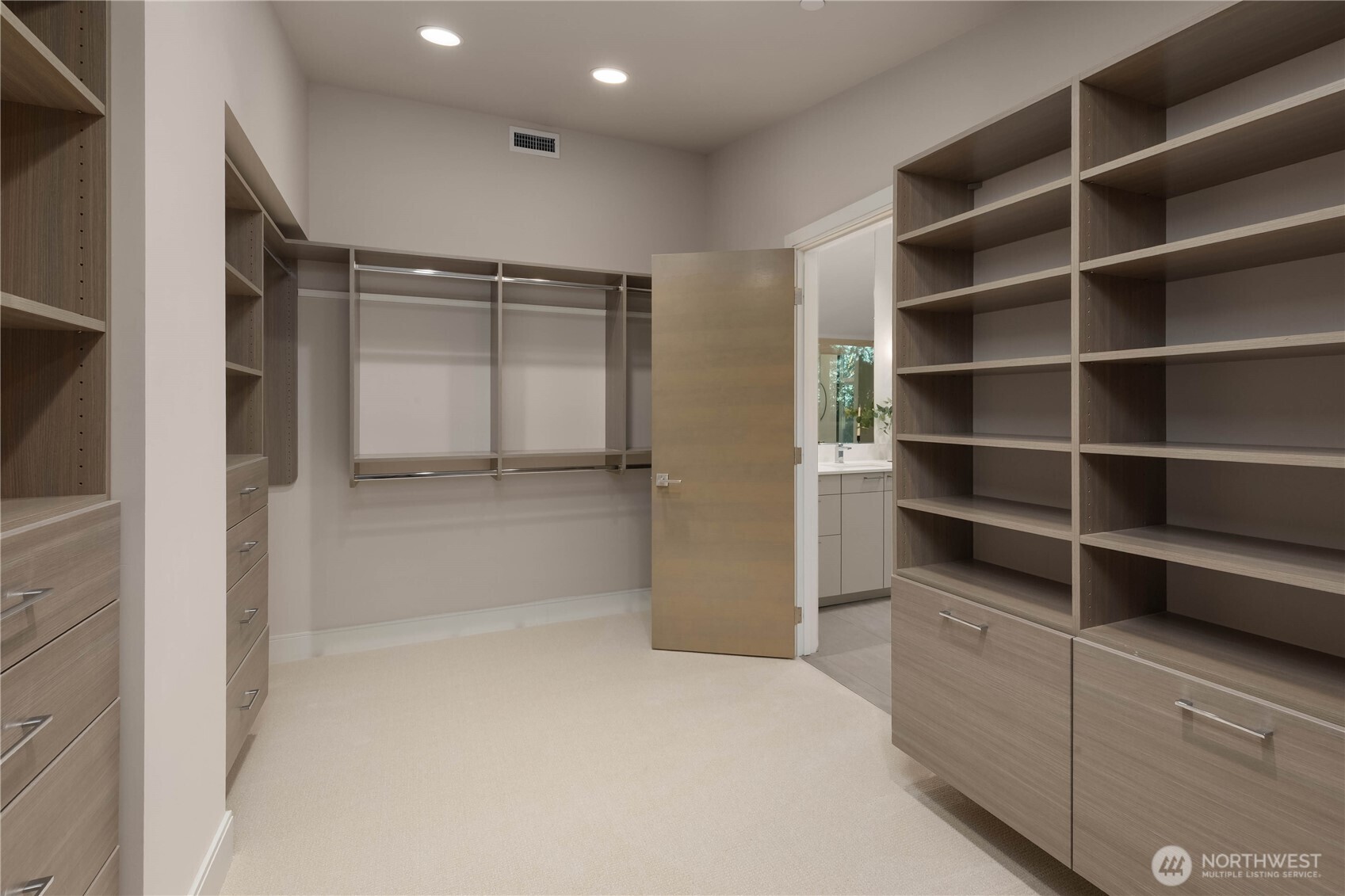 8260 SE 31st Street , Mercer Island, WA 98040