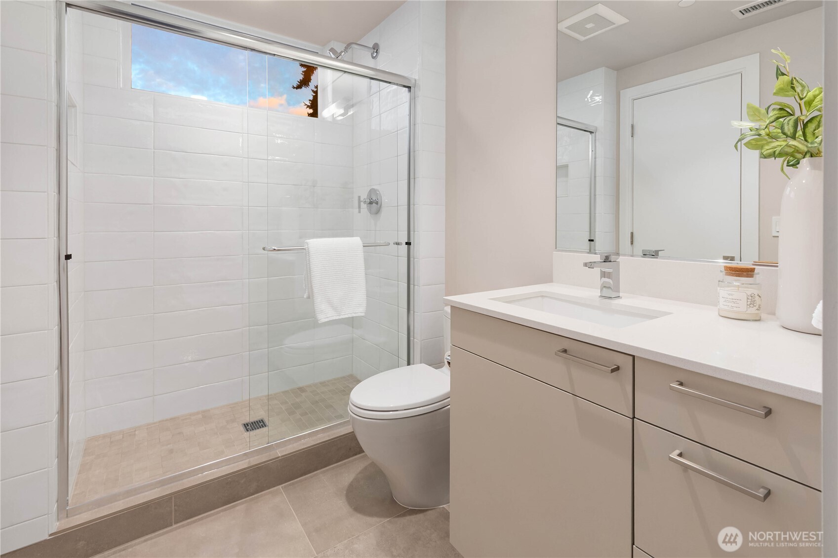 8260 SE 31st Street , Mercer Island, WA 98040