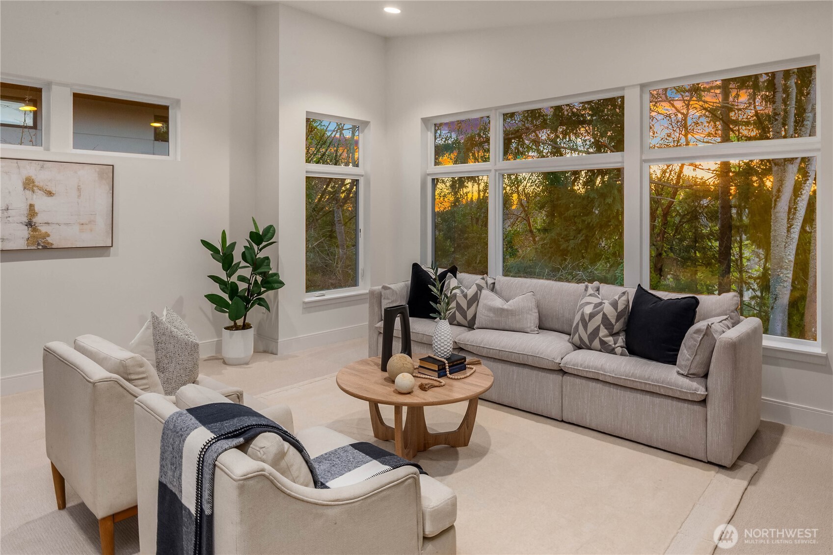 8260 SE 31st Street , Mercer Island, WA 98040