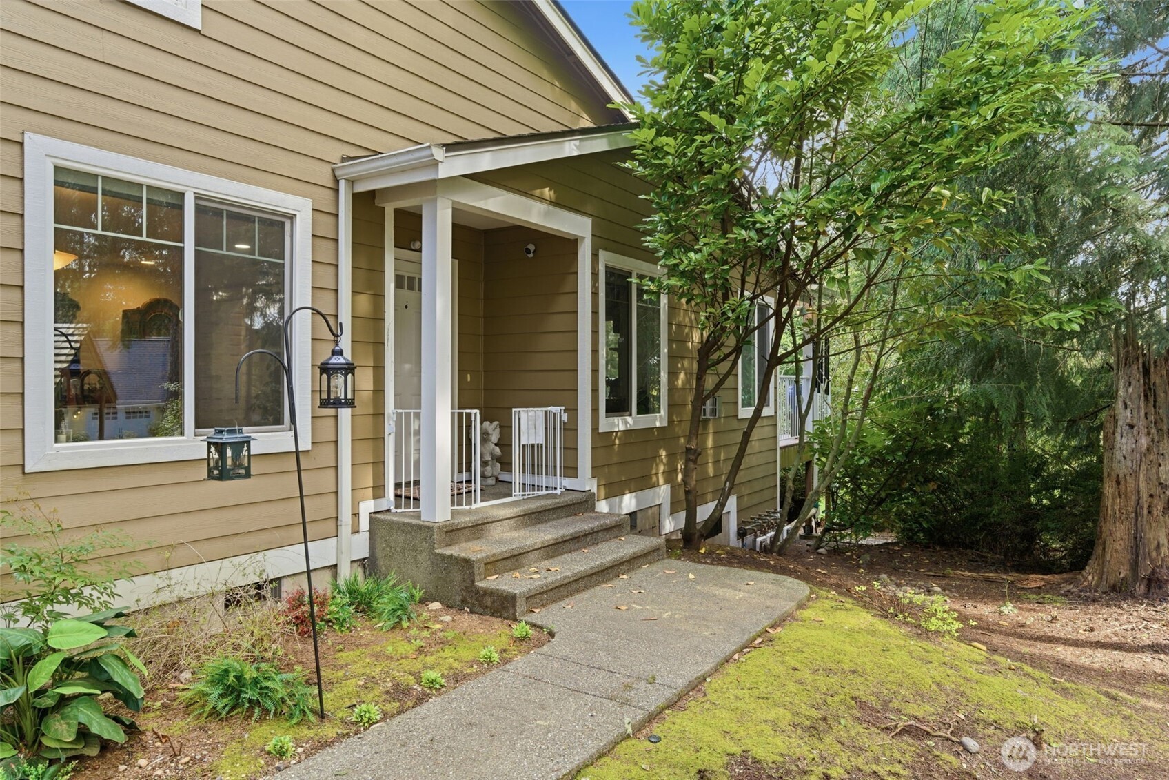 920 E Old Ranch Road #B3, Allyn, WA 98524