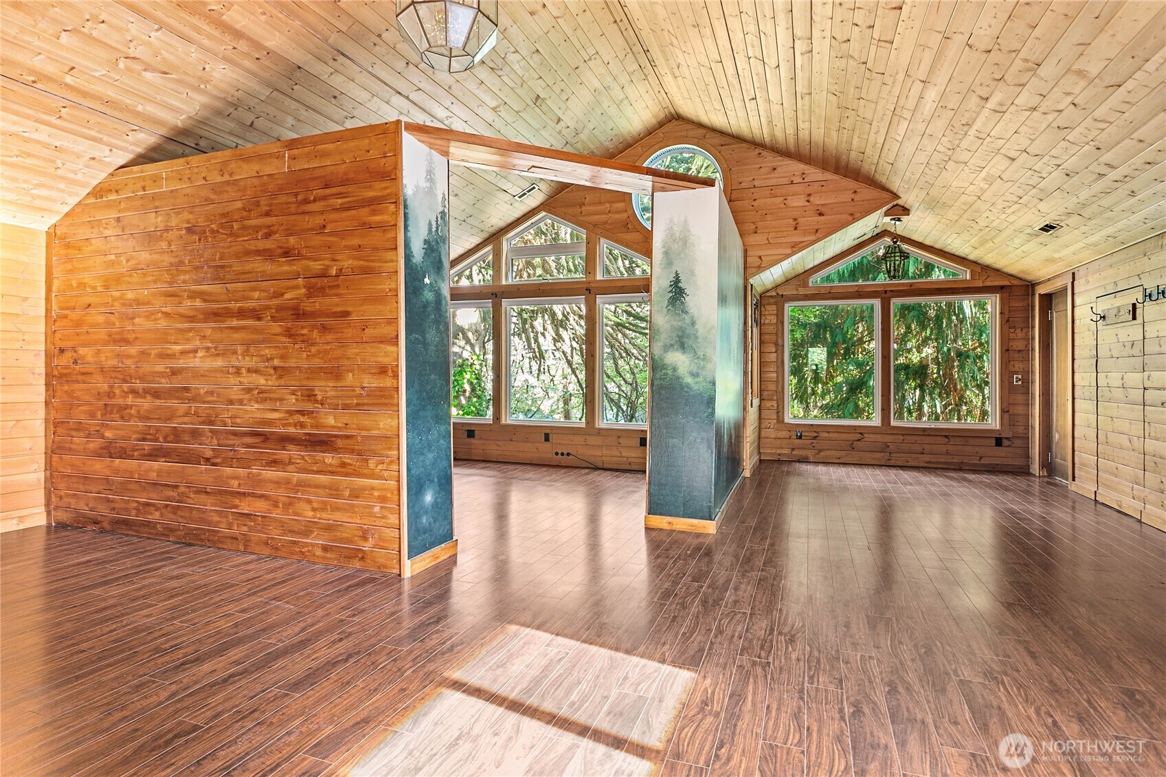 1100 Greenleaf Avenue , Burlington, WA 98233