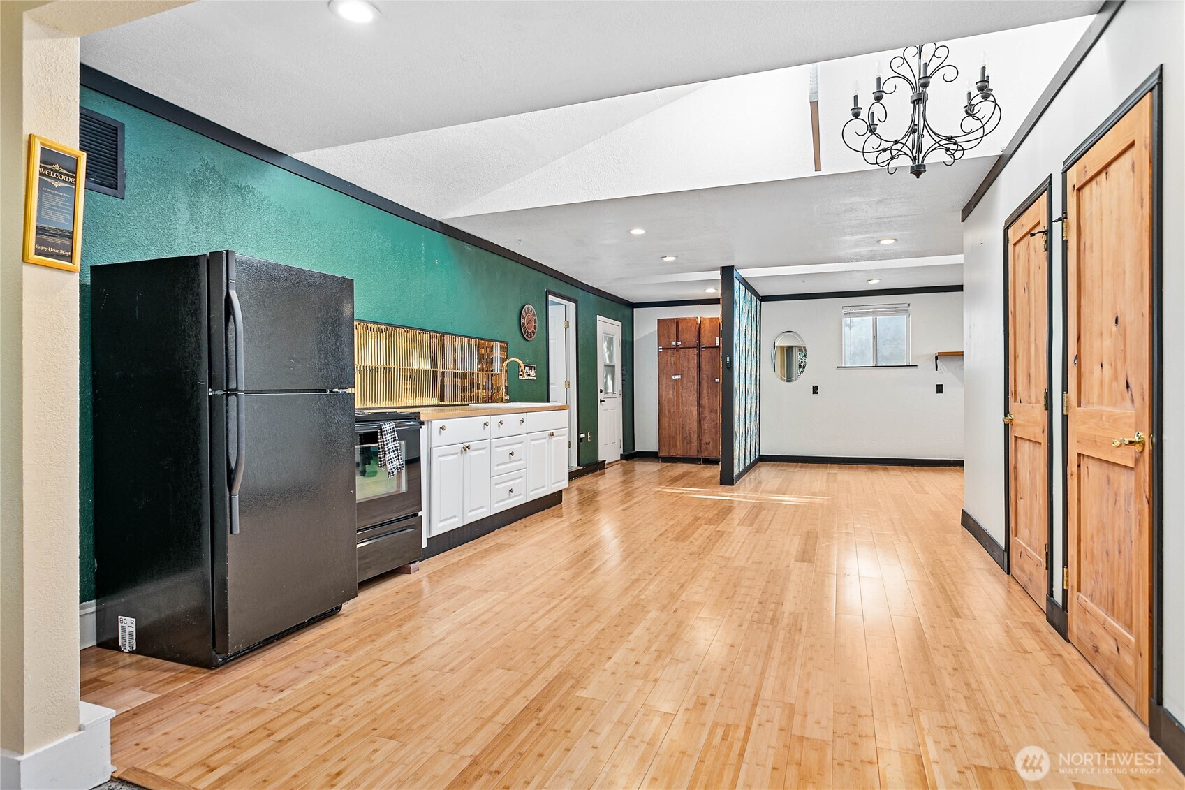 1100 Greenleaf Avenue , Burlington, WA 98233