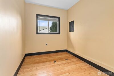 1100 Greenleaf Avenue , Burlington, WA 98233 - Photo 29