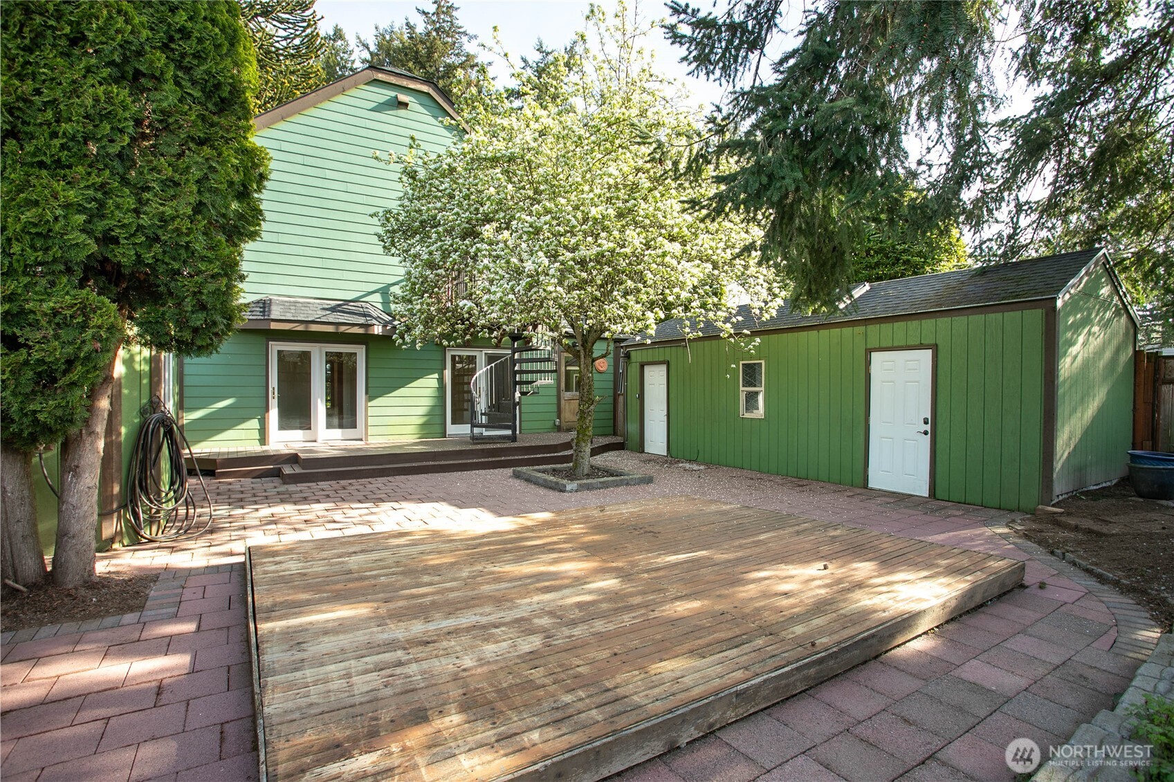 1100 Greenleaf Avenue , Burlington, WA 98233
