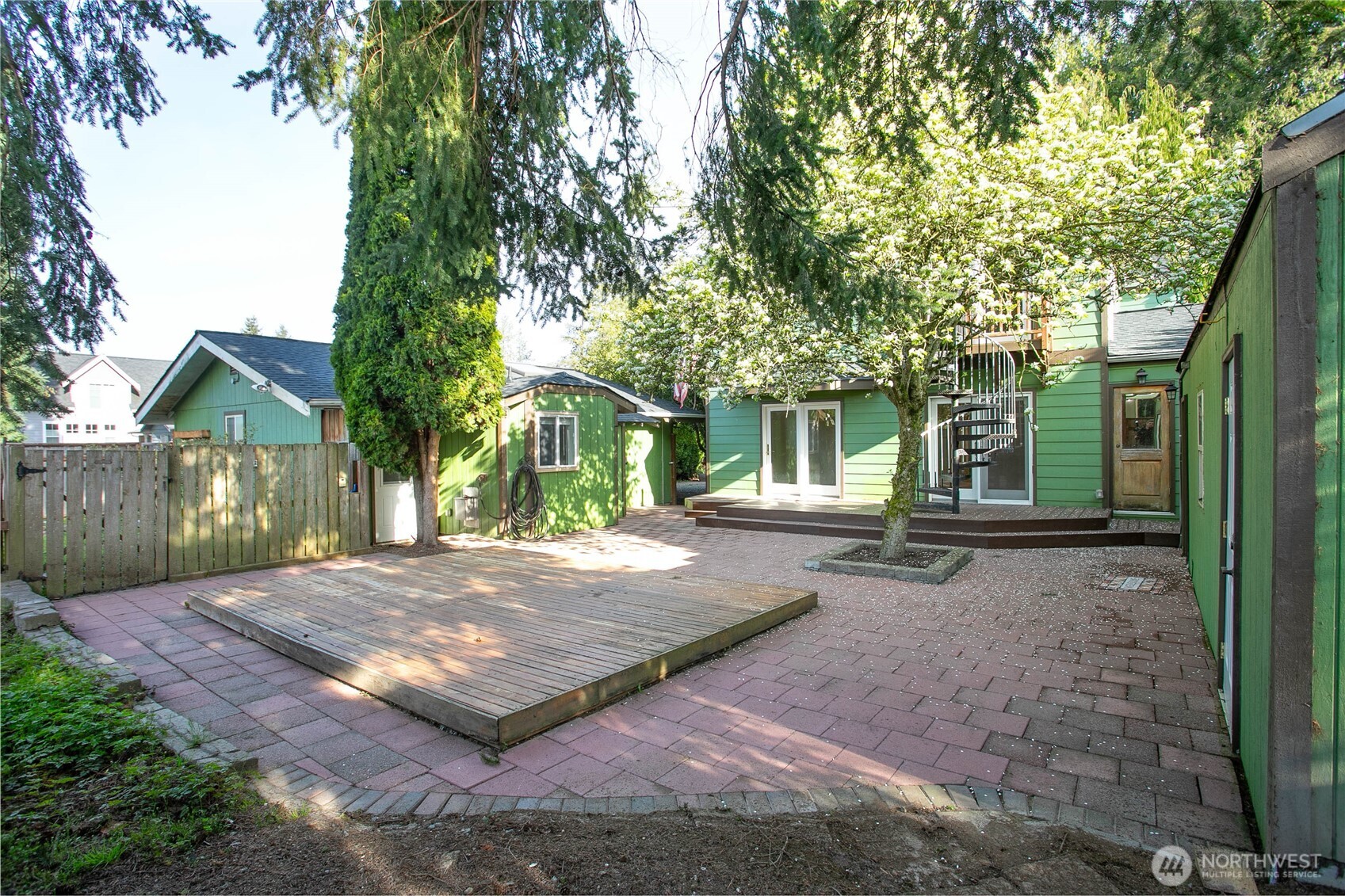 1100 Greenleaf Avenue , Burlington, WA 98233