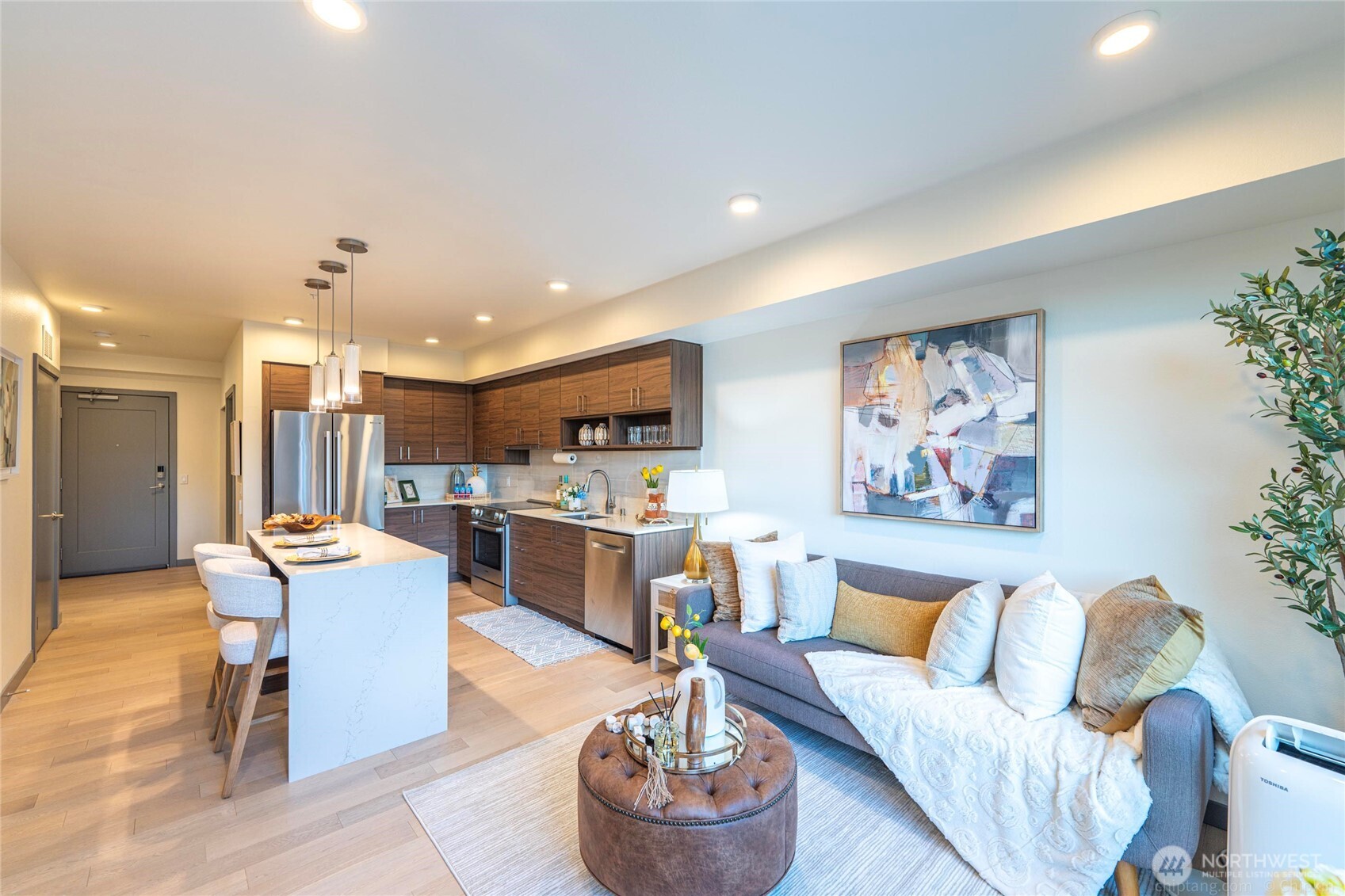 11903 NE 128th Street #608, Kirkland, WA 98034
