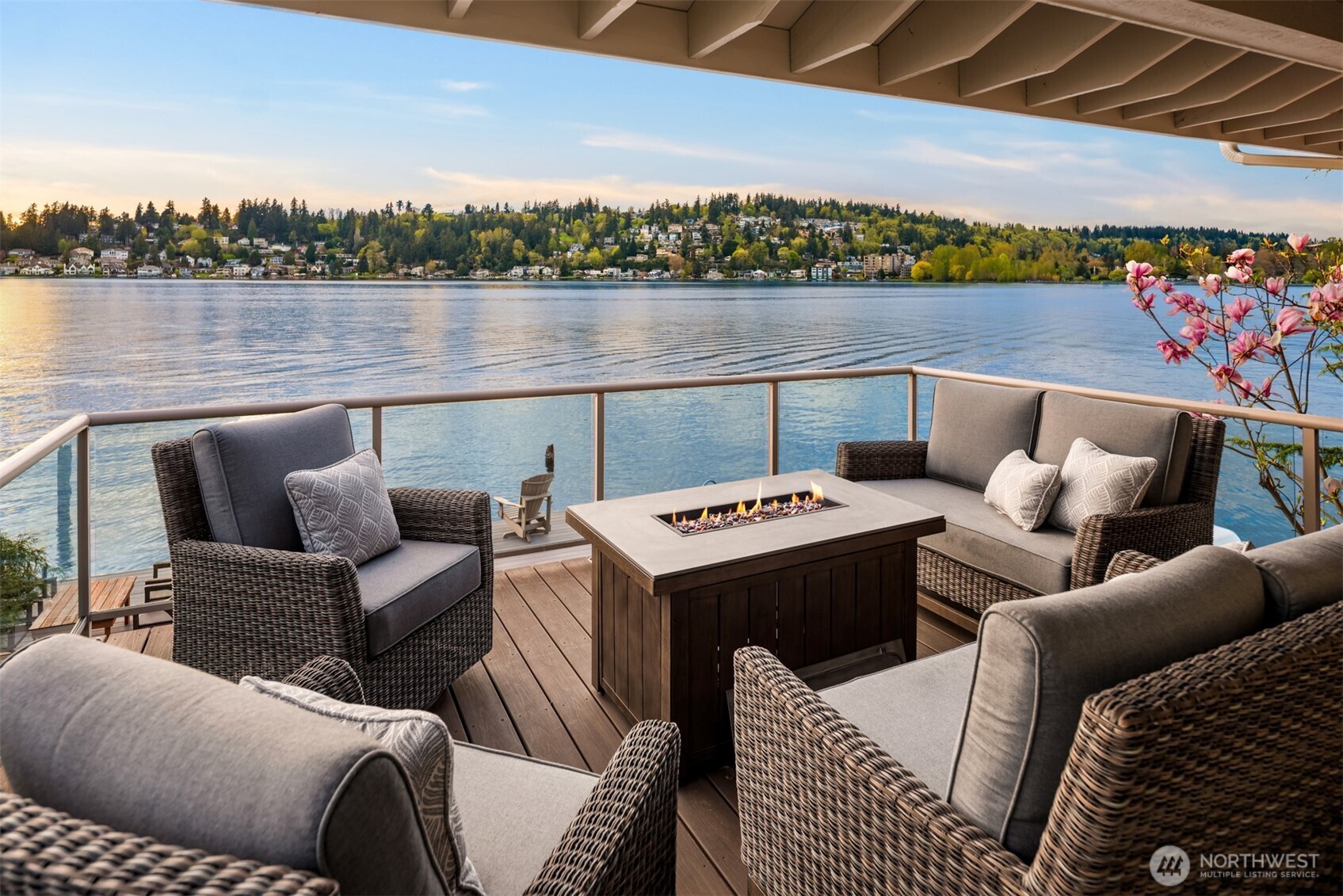 2095 Rose Point Lane , Kirkland, WA 98033