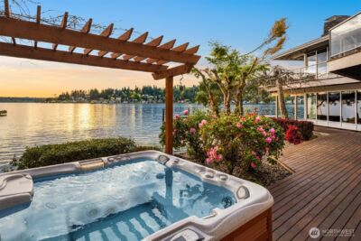 2095 Rose Point Lane , Kirkland, WA 98033 - Photo 18