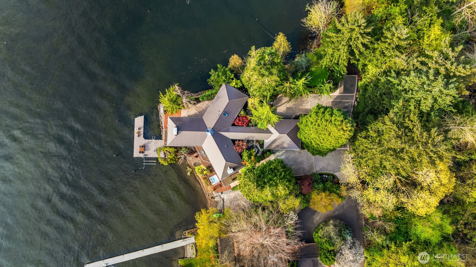 2095 Rose Point Lane , Kirkland, WA 98033