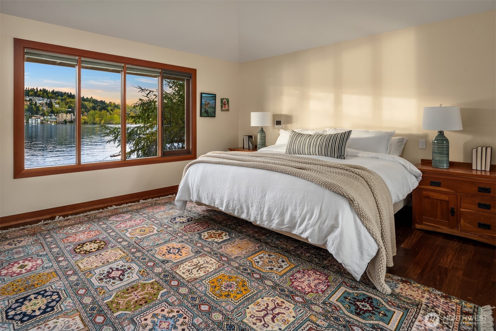 2095 Rose Point Lane , Kirkland, WA 98033