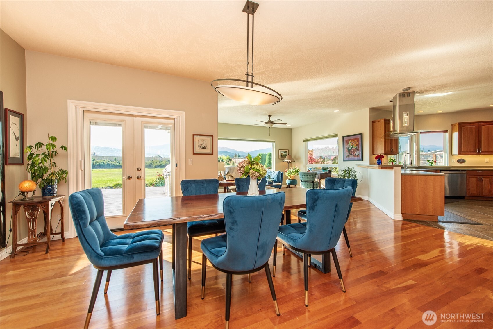 920 N Gierin Creek Lane , Sequim, WA 98382