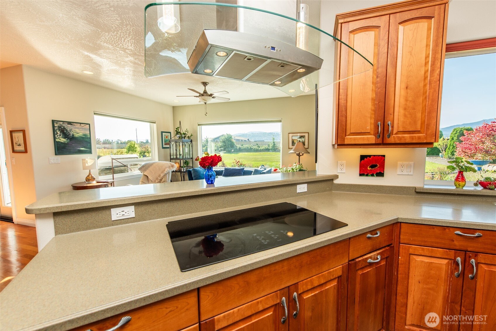 920 N Gierin Creek Lane , Sequim, WA 98382