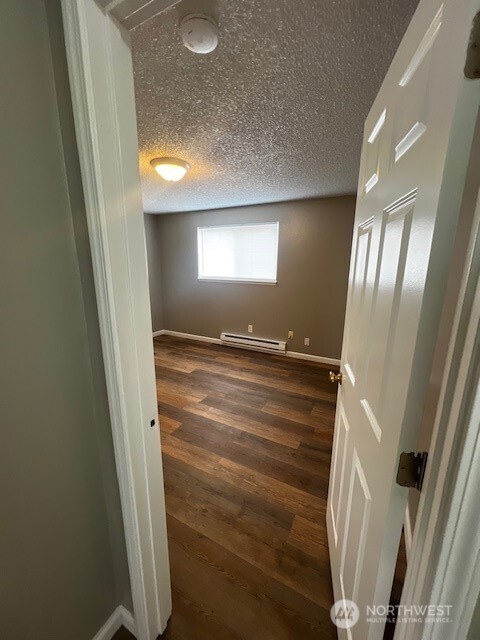 2716 S 258th Place , Kent, WA 98032