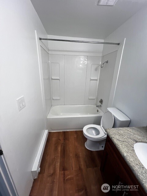 2716 S 258th Place , Kent, WA 98032