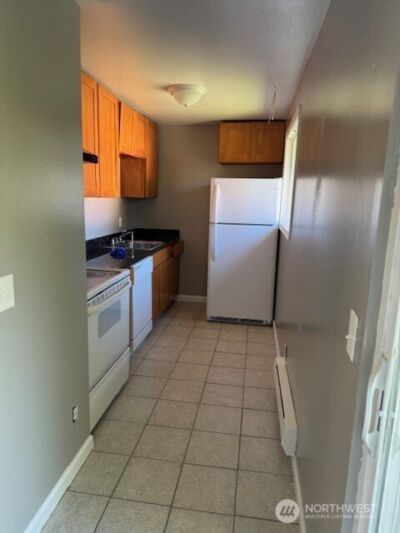 2716 S 258th Place , Kent, WA 98032 - Photo 7
