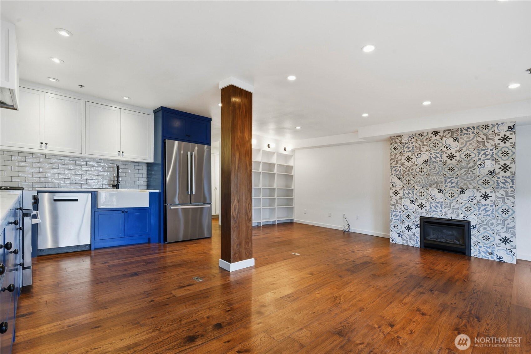701 Galer St #609, Seattle, WA 98109