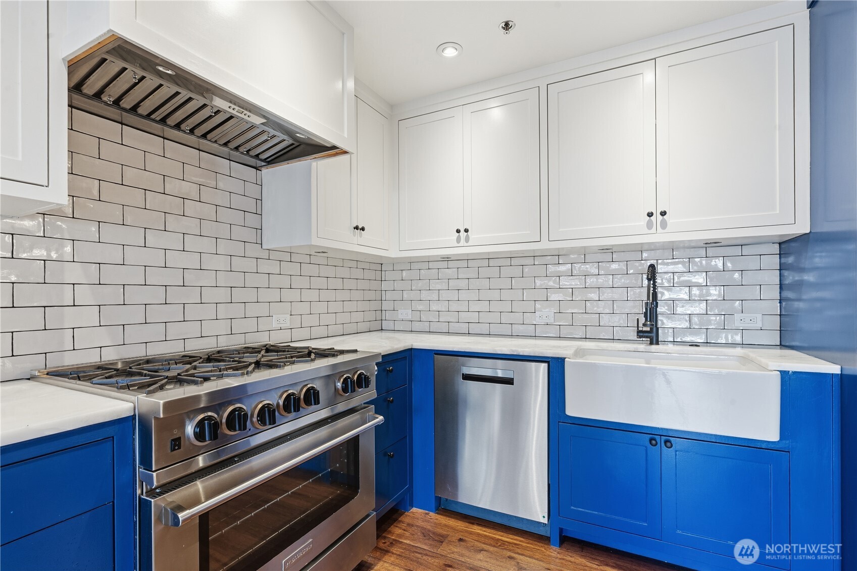701 Galer St #609, Seattle, WA 98109