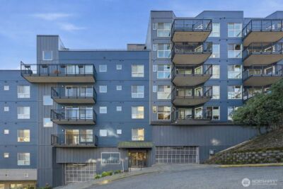 701 Galer St #609, Seattle, WA 98109 - Photo 31
