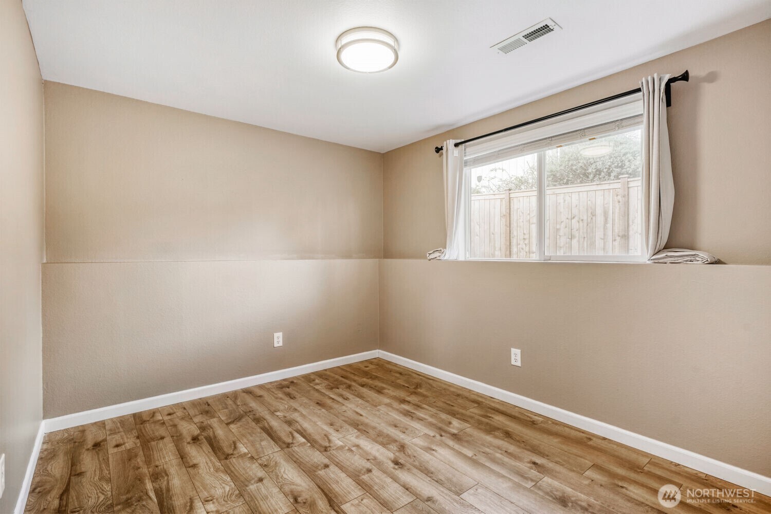3618 S 243rd Street , Kent, WA 98032