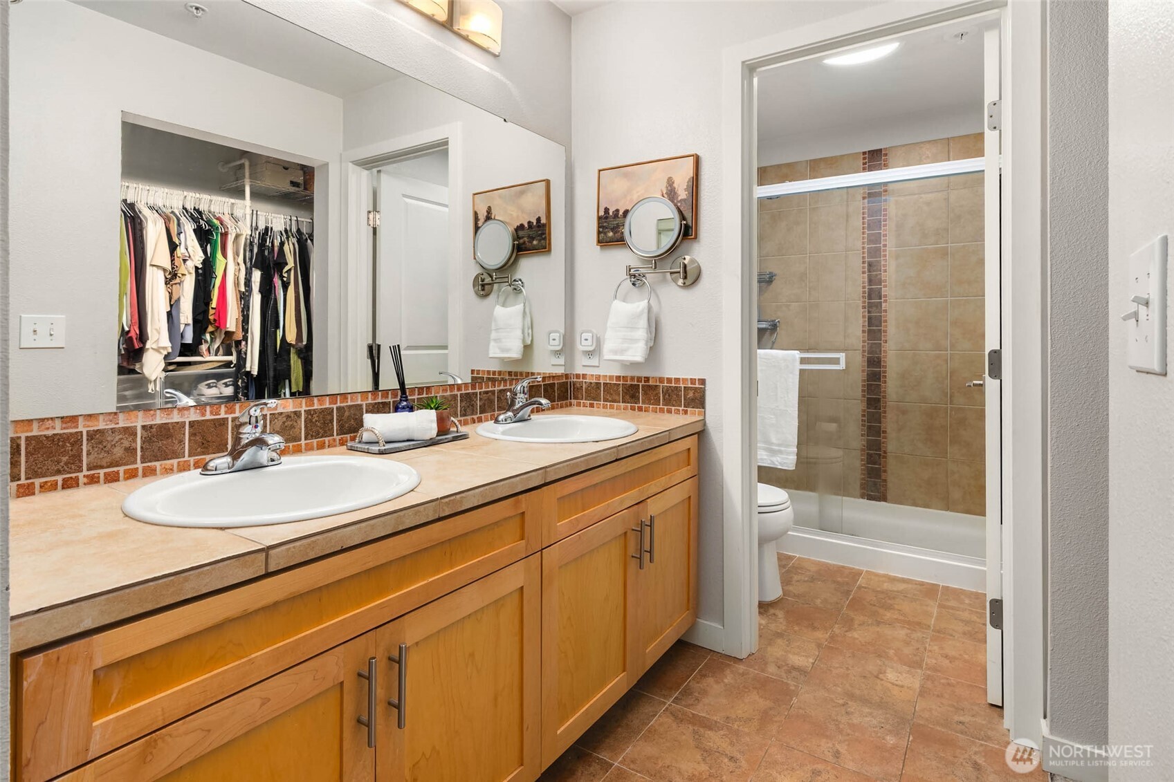 12023 NE 204th Place #E302, Bothell, WA 98011