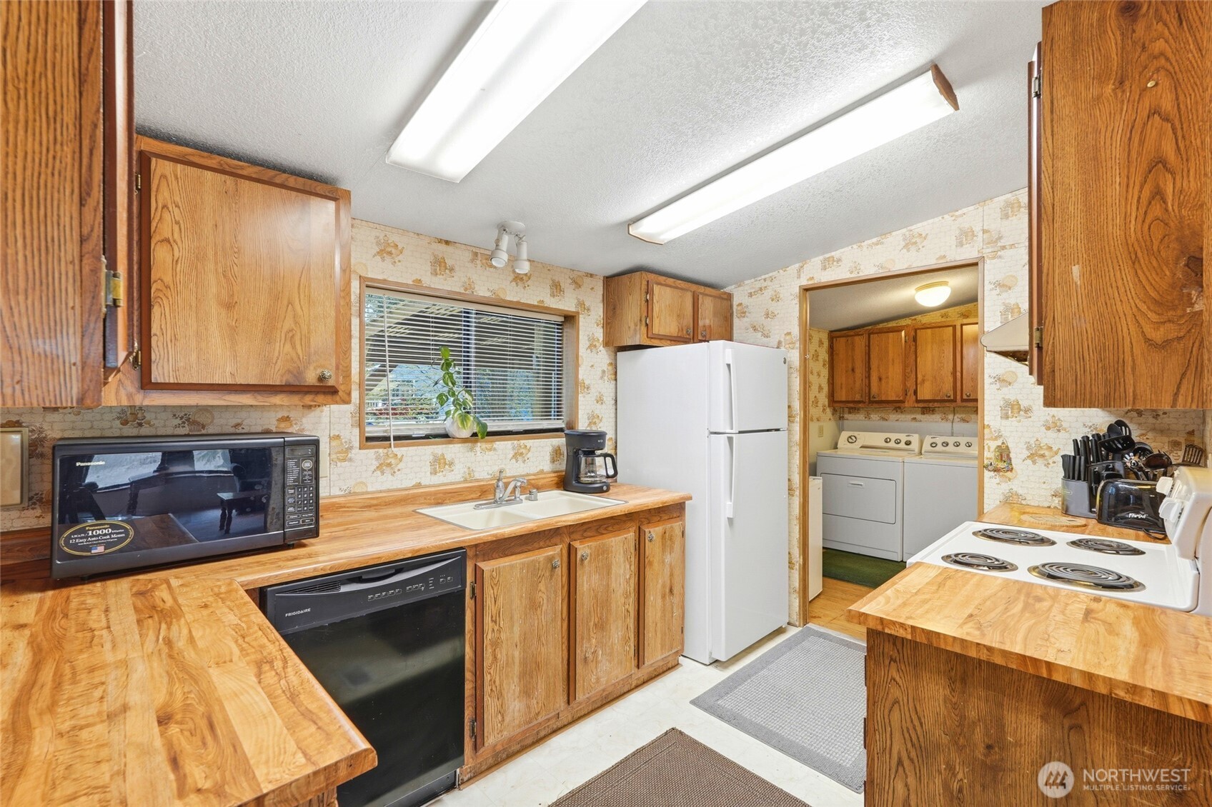 17503 Rhodes Lake Road E, Bonney Lake, WA 98391