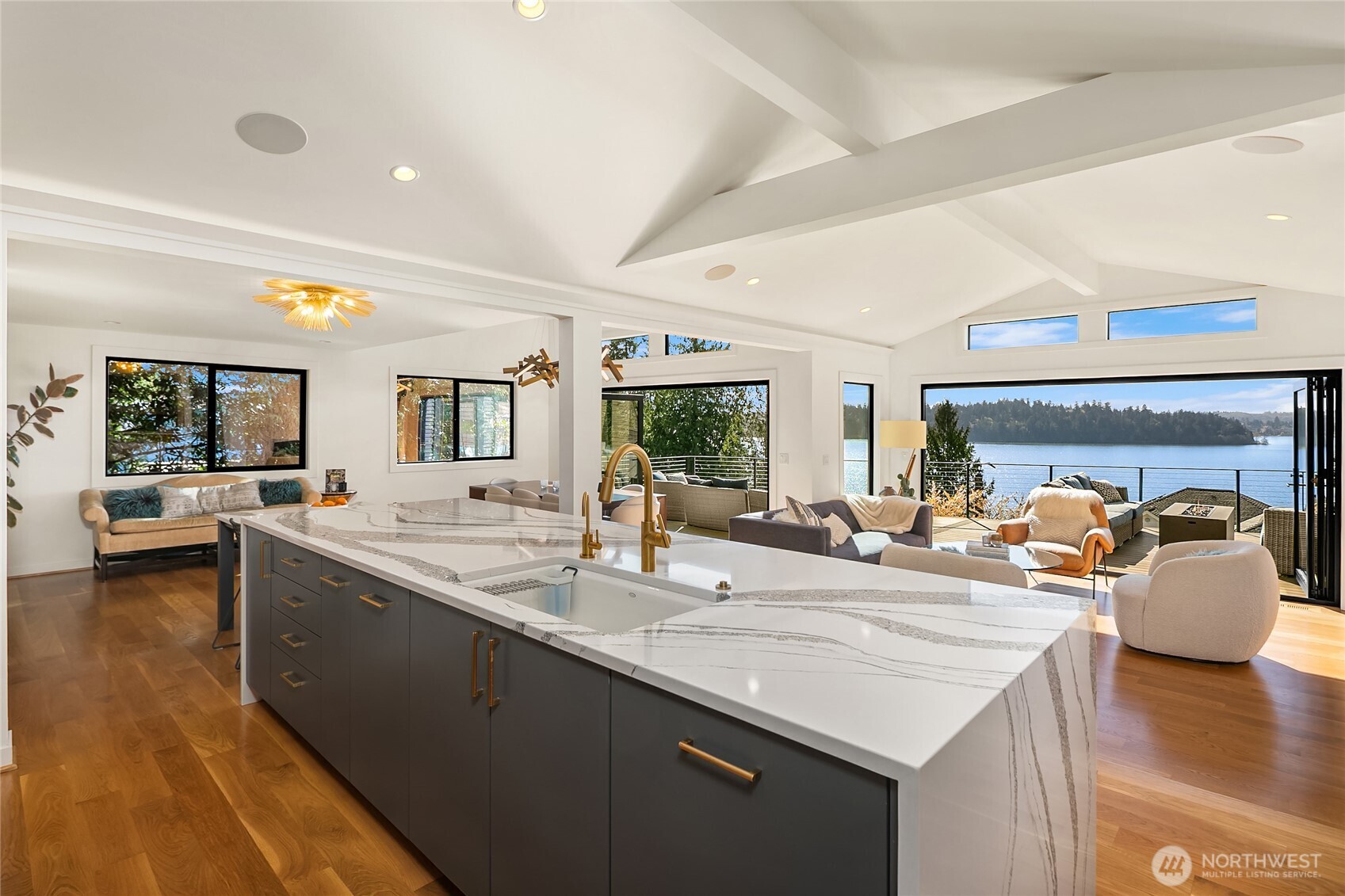 4628 Forest Avenue SE, Mercer Island, WA 98040