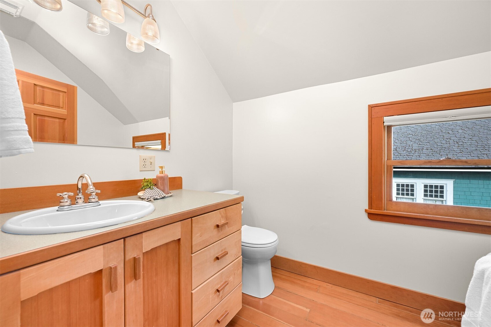 814 Donovan Avenue , Bellingham, WA 98225-7319