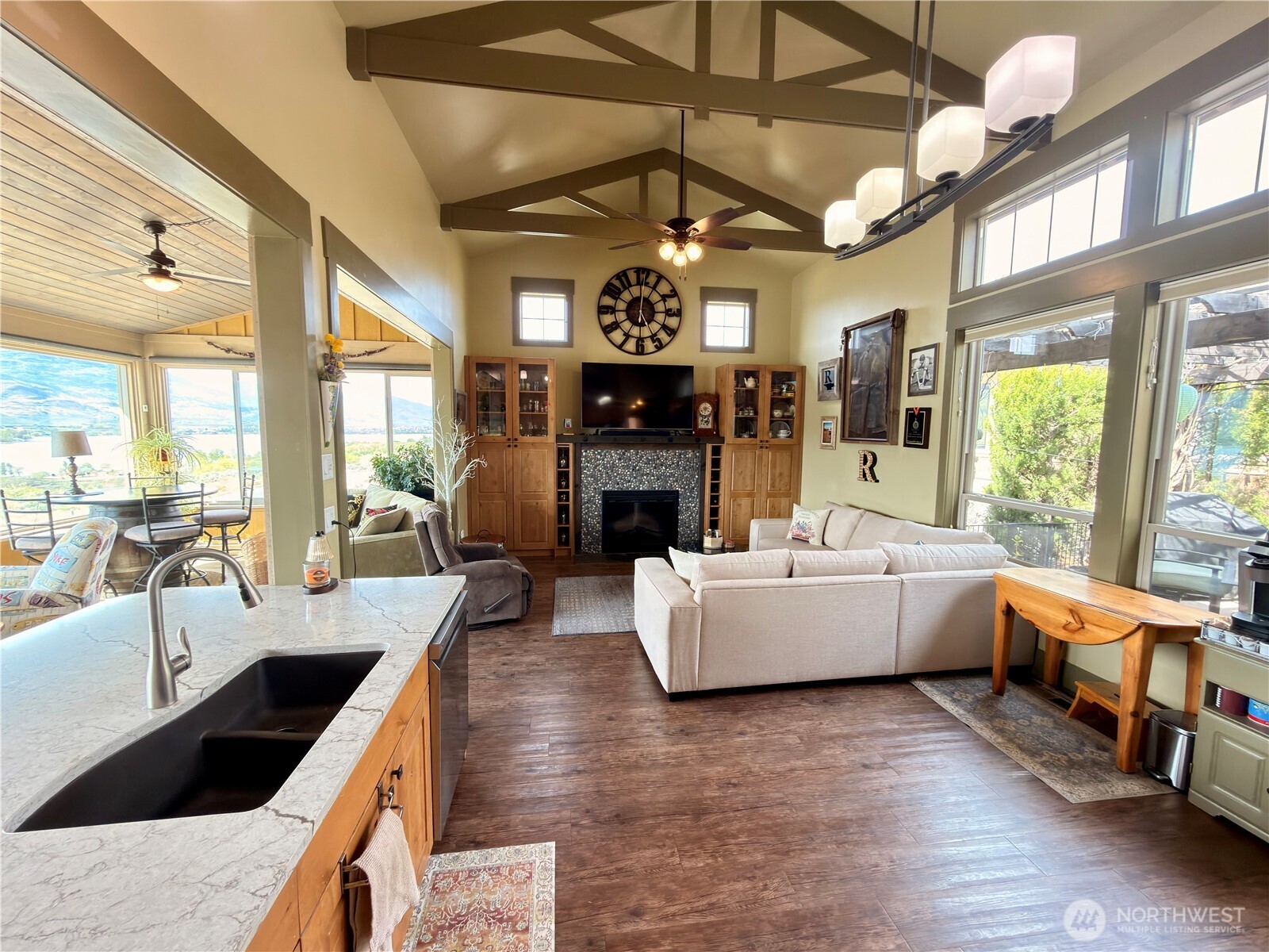 122 Village Way , Oroville, WA 98844
